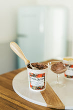 Load image into Gallery viewer, ice cream container with scooper
